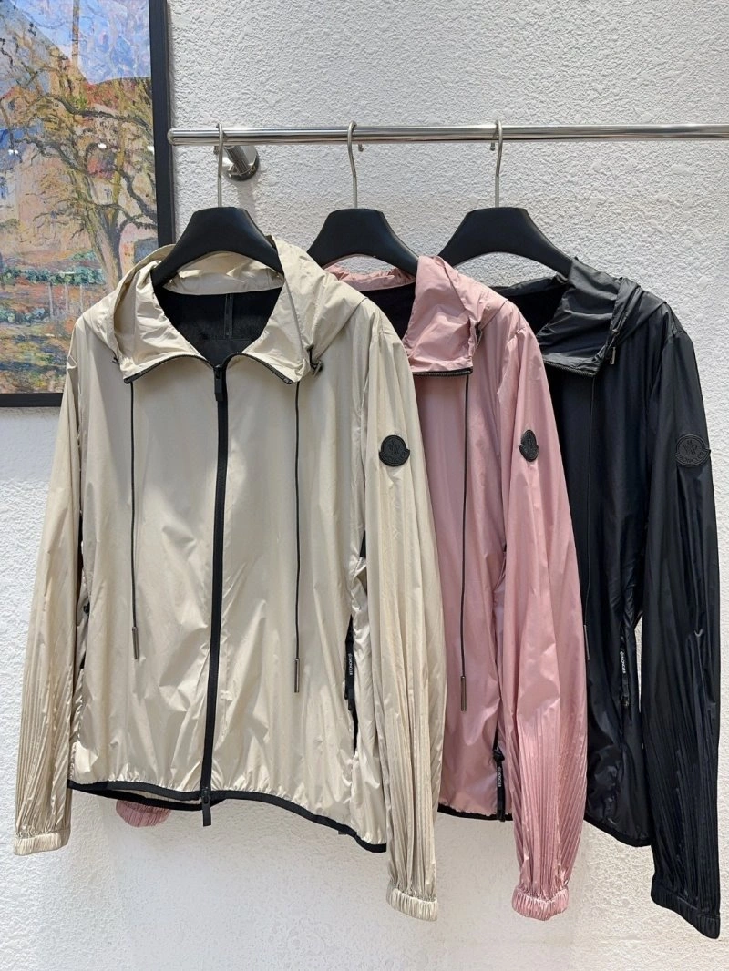 Moncler Outwear Resilient 139718