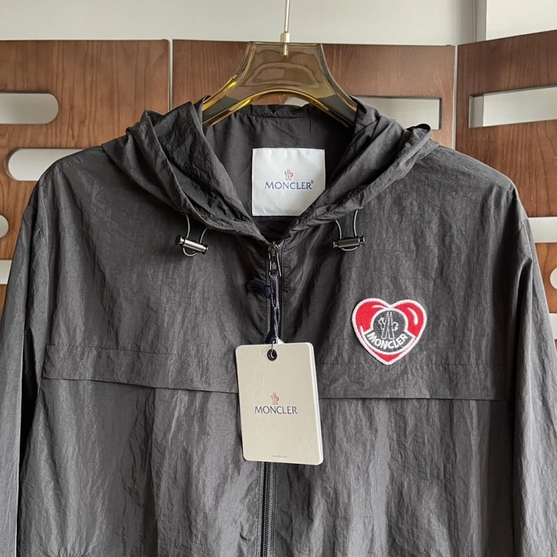 Moncler Outwear HighQuality 142549