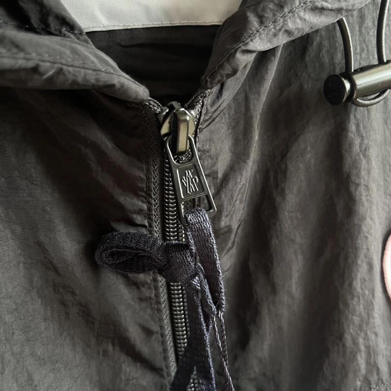 Moncler Outwear HighQuality 142549