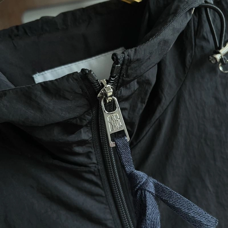 Moncler Outwear GoAnywhere 142551
