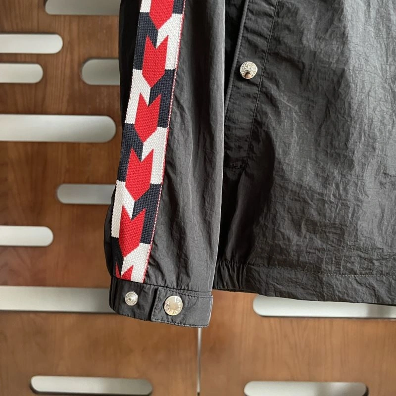Moncler Outwear GoAnywhere 142551