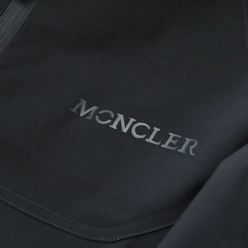 MoistureWicking Moncler Outwear 142543