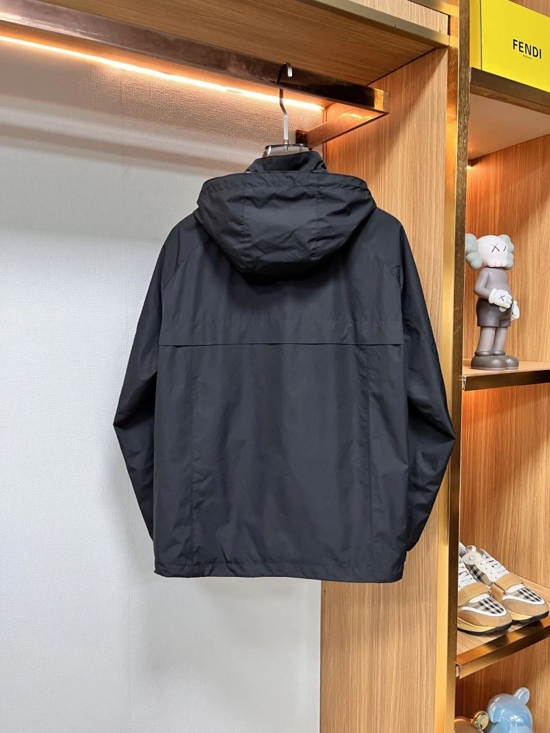 Bold Moncler Outwear 142548