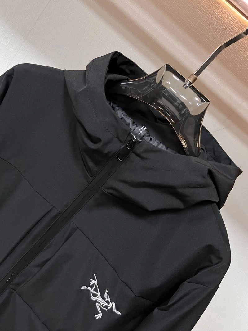 Moncler Outwear Efficient 142528