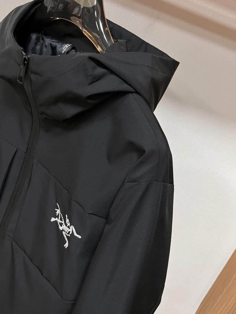 Moncler Outwear Efficient 142528