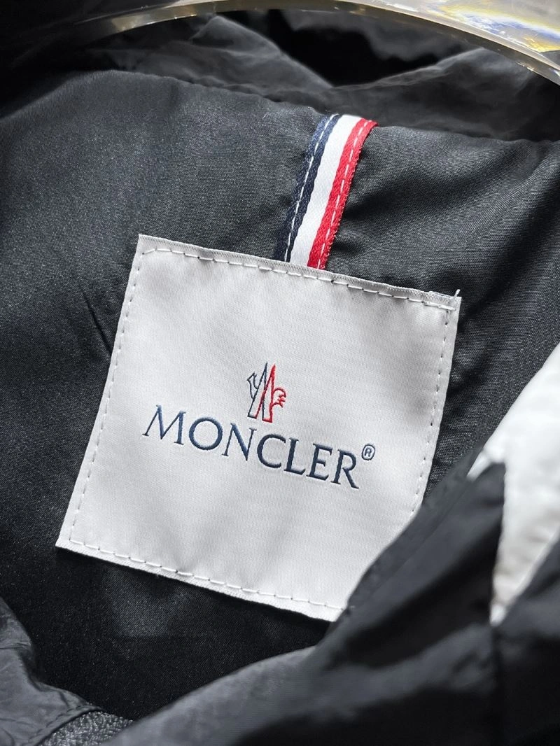 Moncler Outwear Durable 142530