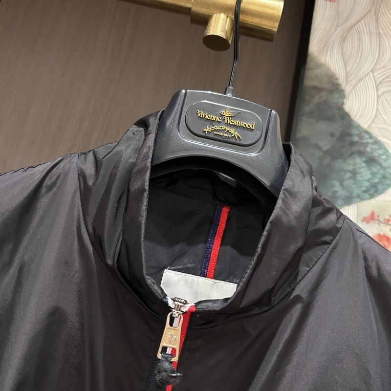 Minimalist Moncler Outwear 142537
