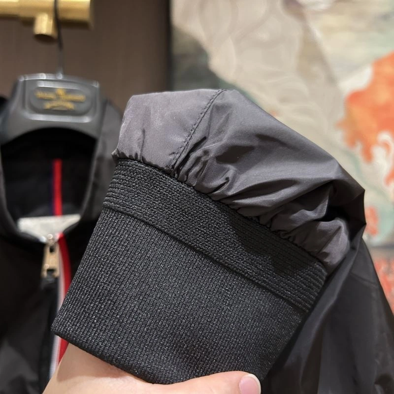 Minimalist Moncler Outwear 142537