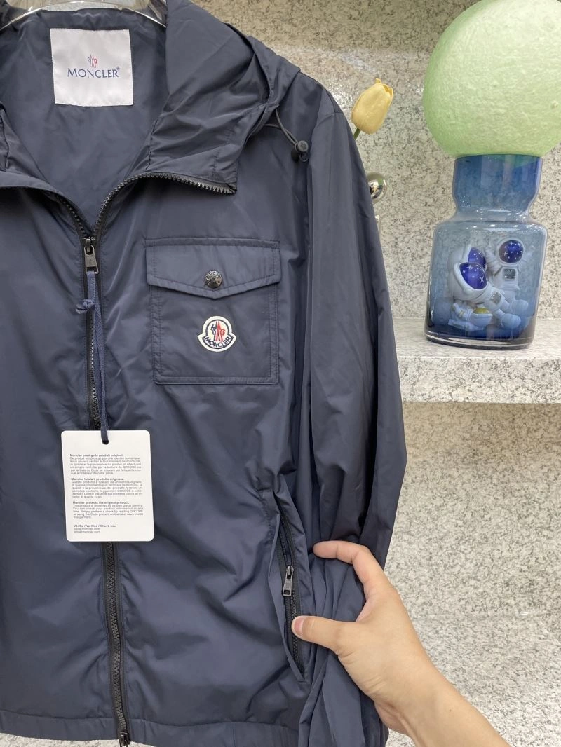 QuickDry Moncler Outwear 142526