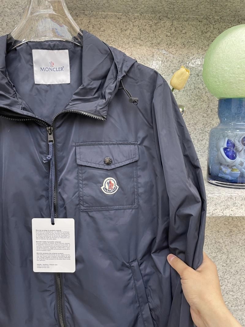 QuickDry Moncler Outwear 142526