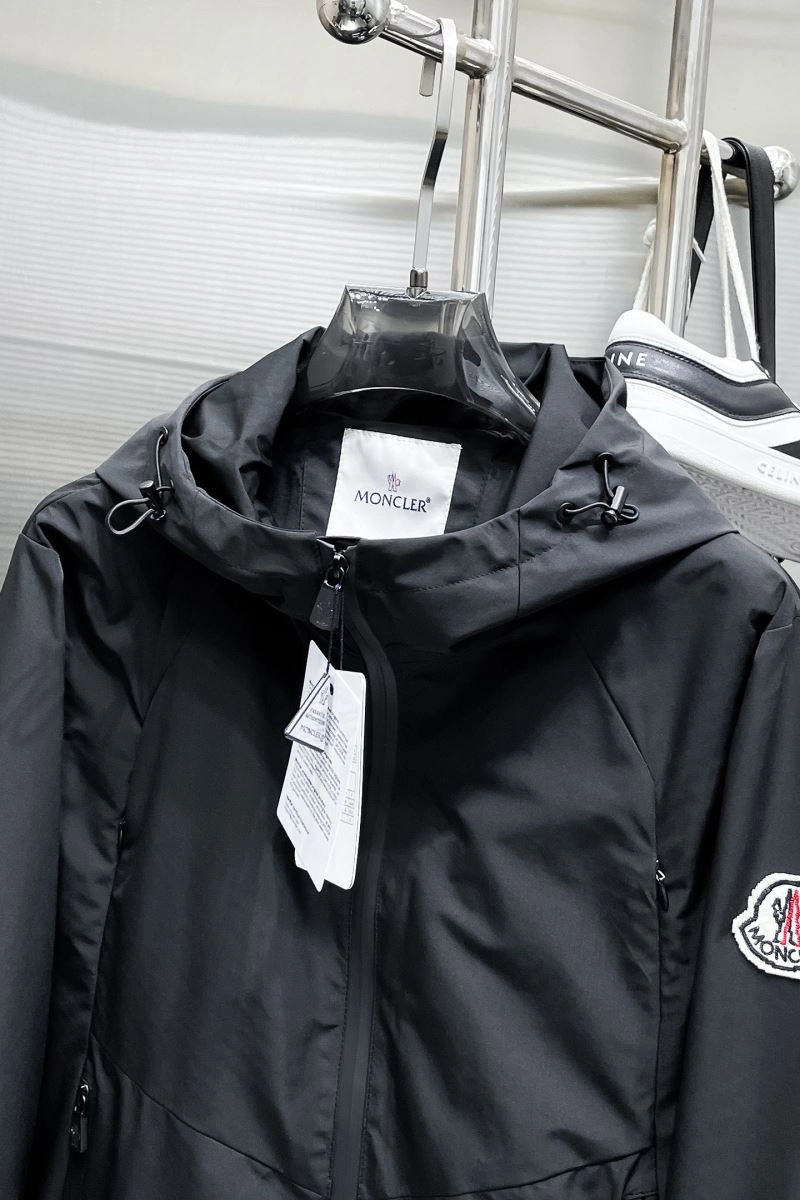 Moncler Outwear SoftTouch 142540