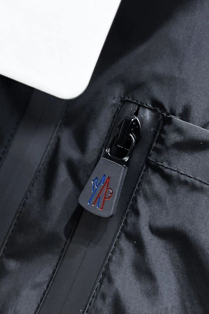 RelaxedFit Moncler Outwear 142553