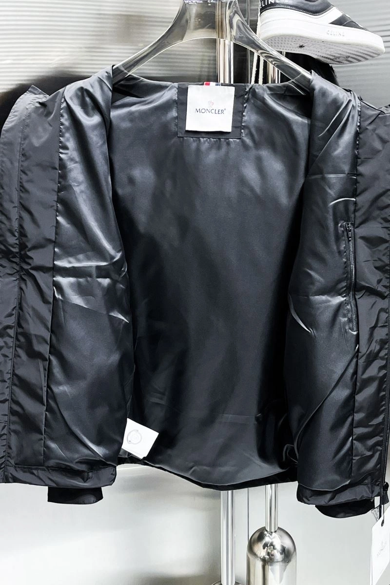 RelaxedFit Moncler Outwear 142553