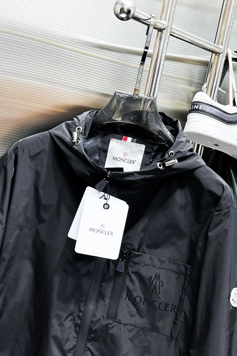 RelaxedFit Moncler Outwear 142553