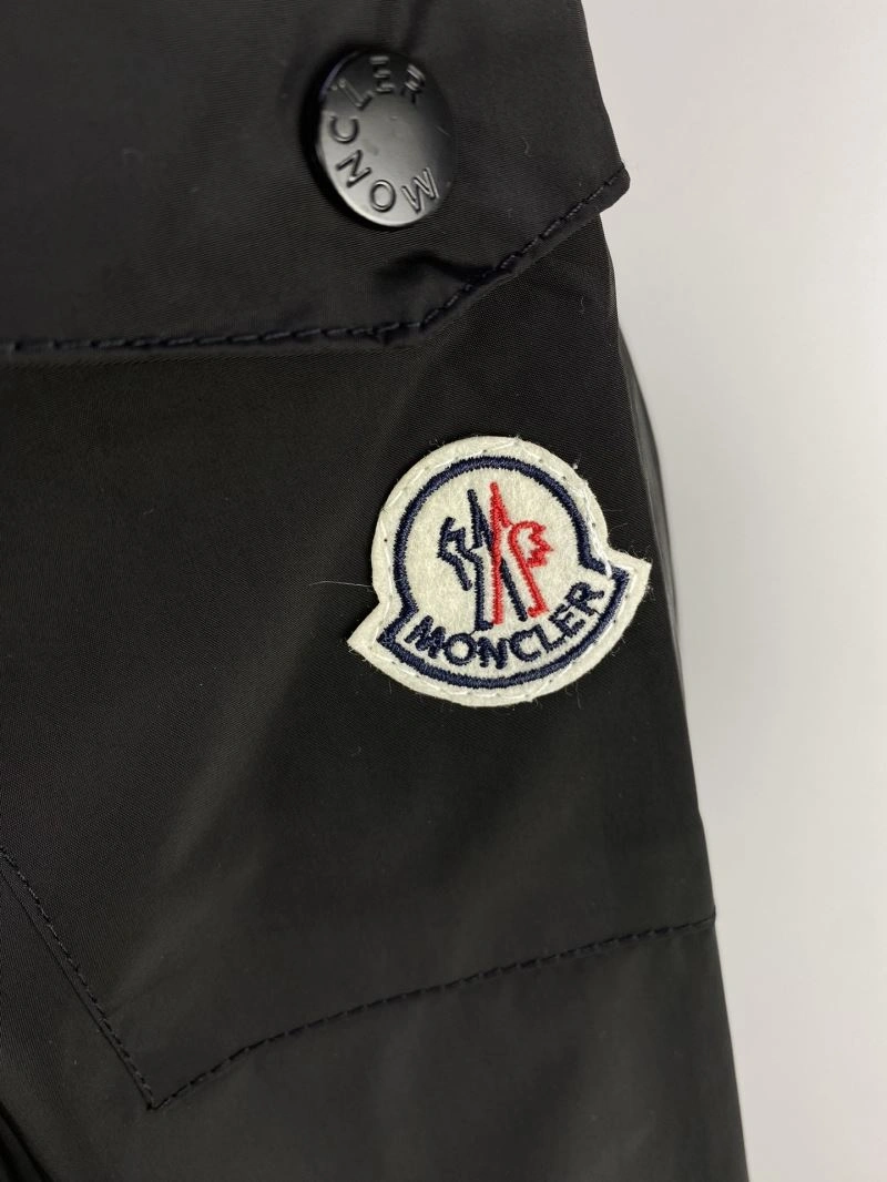 Moncler Outwear TravelReady 142523