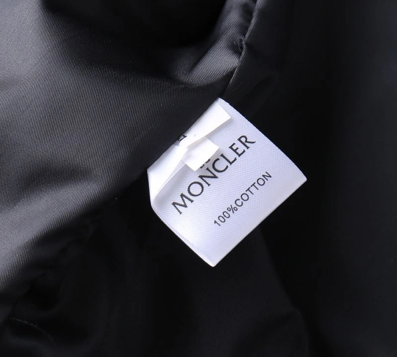 Moncler Outwear Efficient 142510