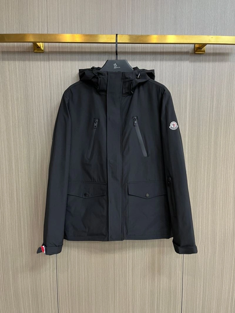 Moncler Outwear Flexible 142503
