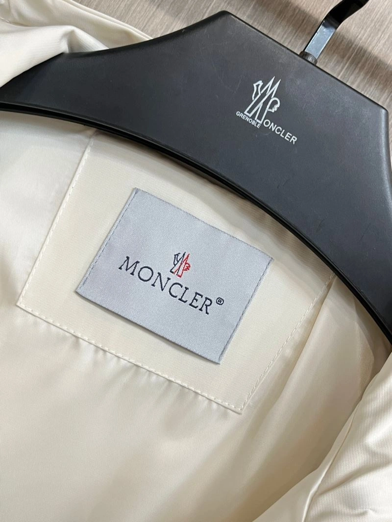 ZeroBulk Moncler Outwear 142505