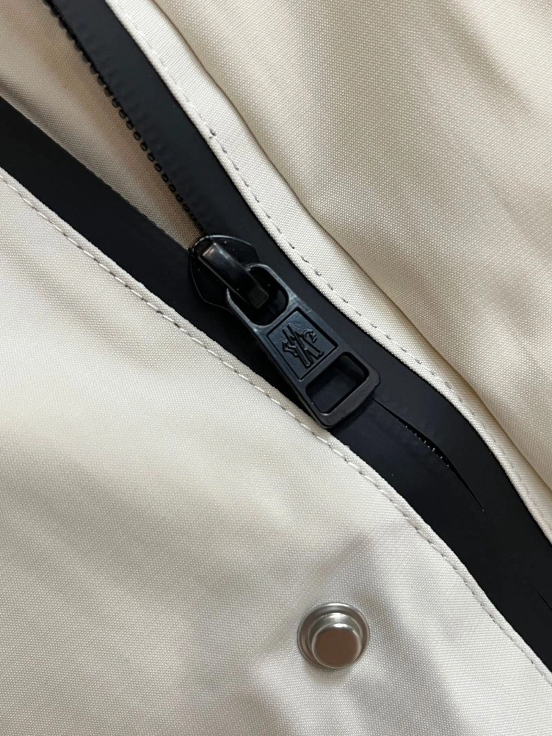 ZeroBulk Moncler Outwear 142505