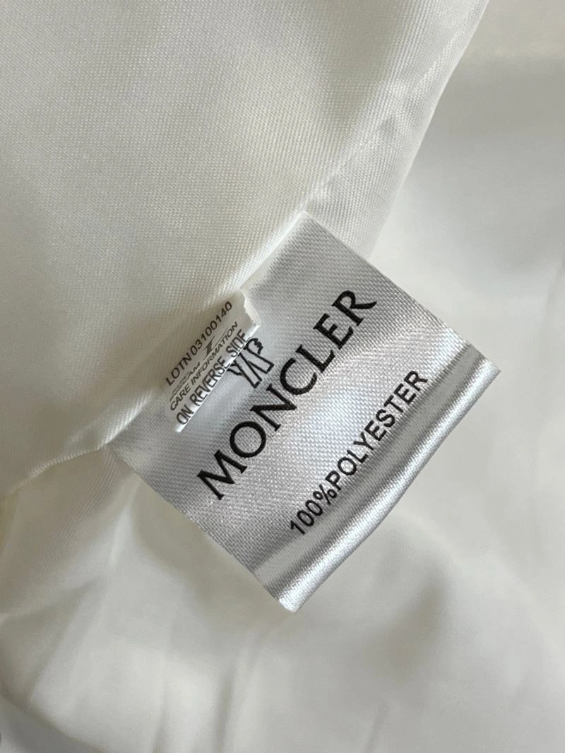 ZeroBulk Moncler Outwear 142505