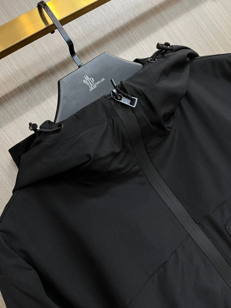 Moncler Outwear Unique 142501