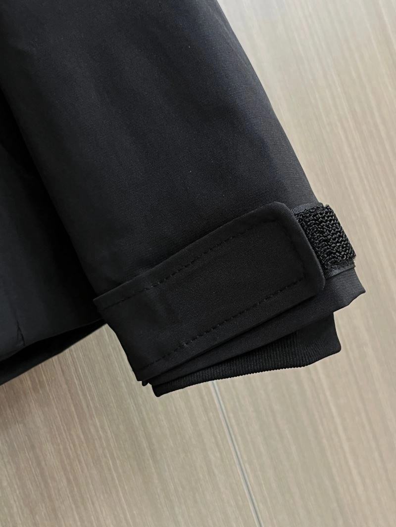 Moncler Outwear Unique 142501