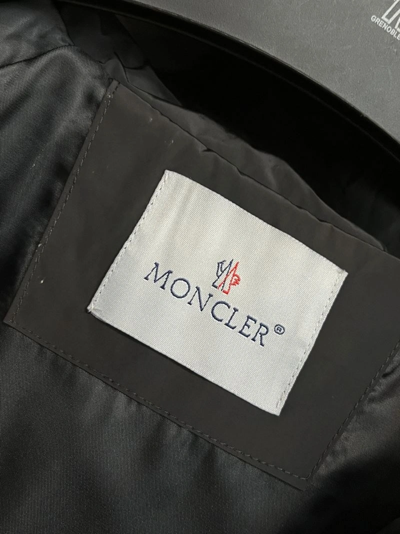 Moncler Outwear GoodFit 142497