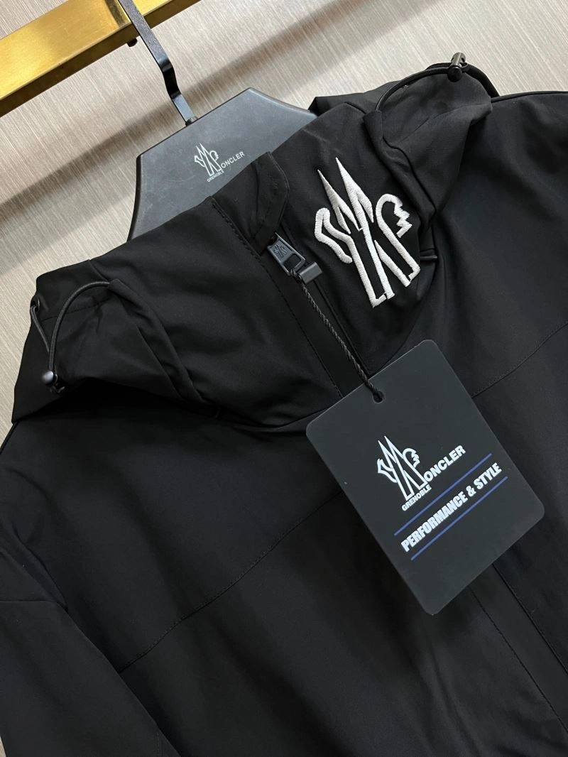 Moncler Outwear Fashionable 142488