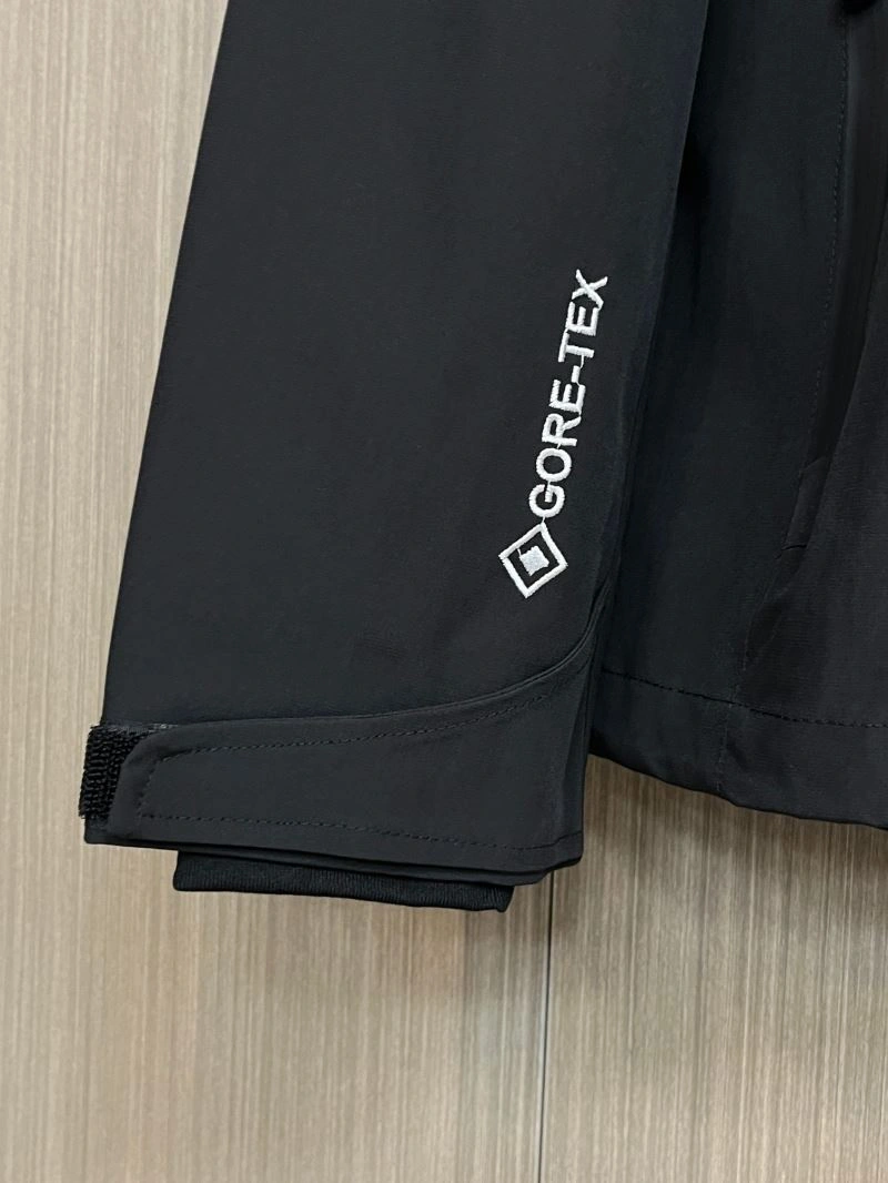 Moncler Outwear Fashionable 142488