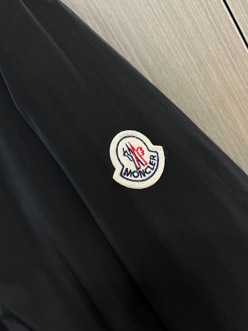 Moncler Outwear Breathable 142494