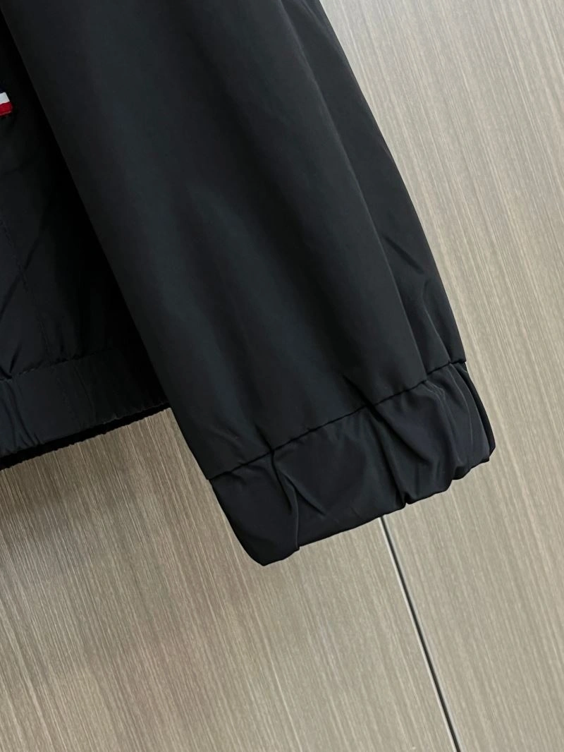 Moncler Outwear Breathable 142494