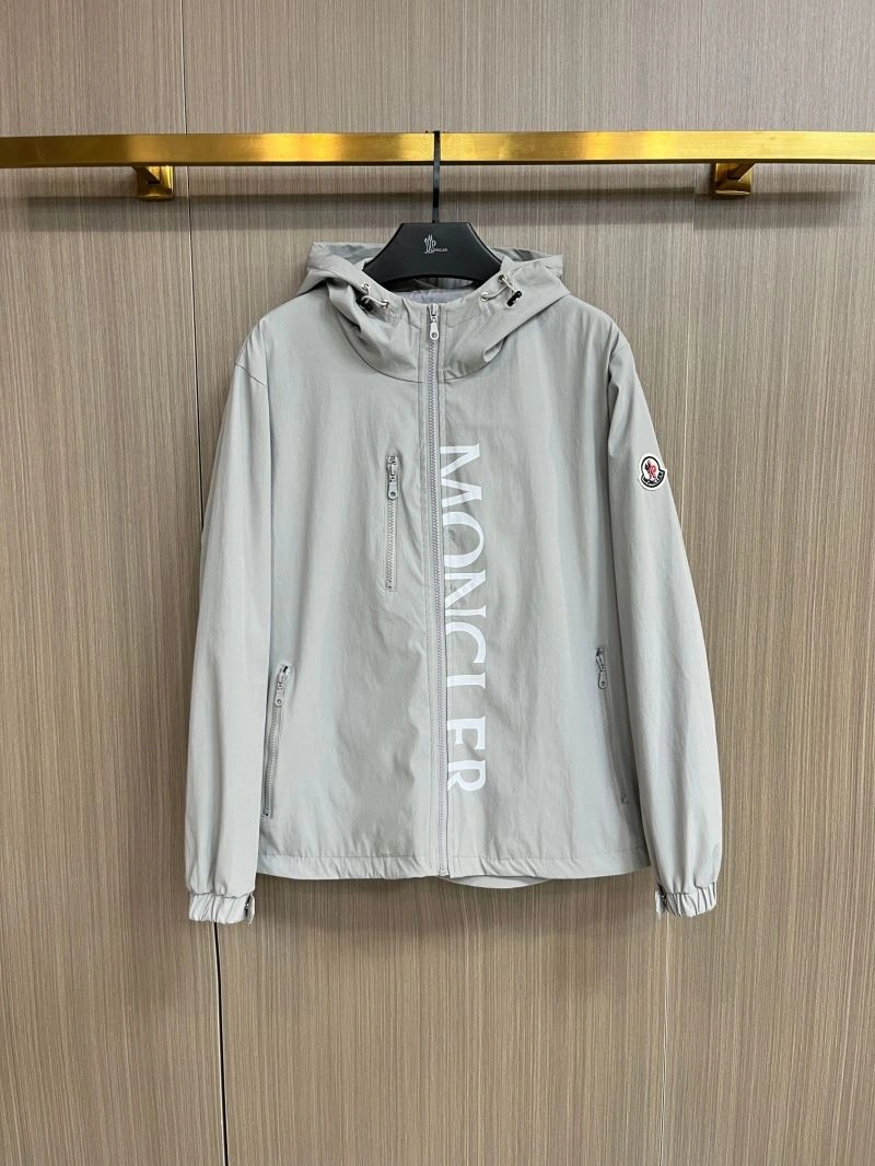 Moncler Outwear QuickDry 142491