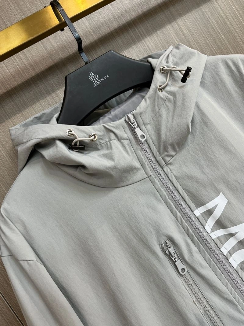 Moncler Outwear QuickDry 142491