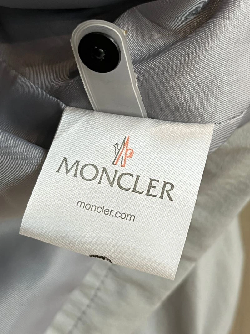 Moncler Outwear QuickDry 142491