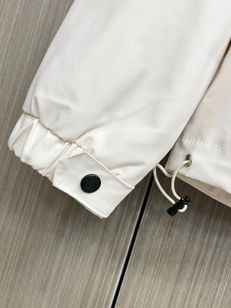 FlexibleFit Moncler Outwear 142484