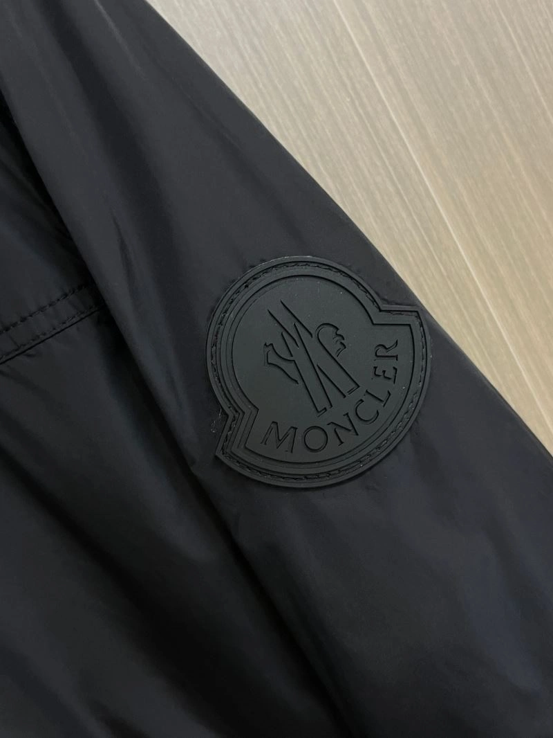 WrinkleFree Moncler Outwear 142487