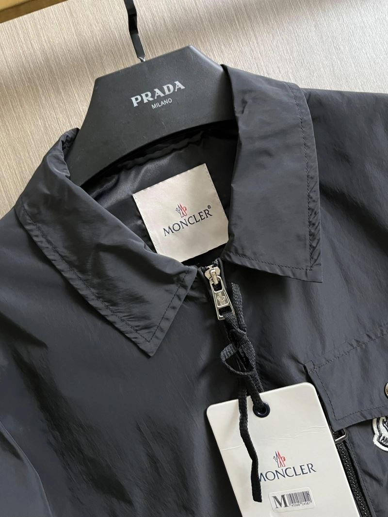Moncler Outwear SportInspired 142485