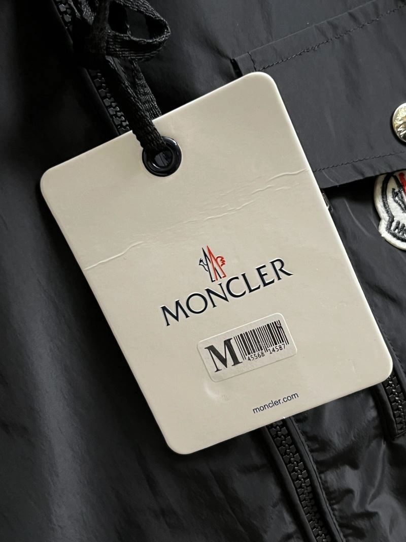 Moncler Outwear SportInspired 142485