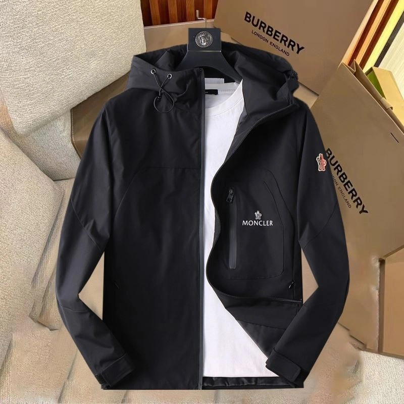 Moncler Outwear Bright 142481