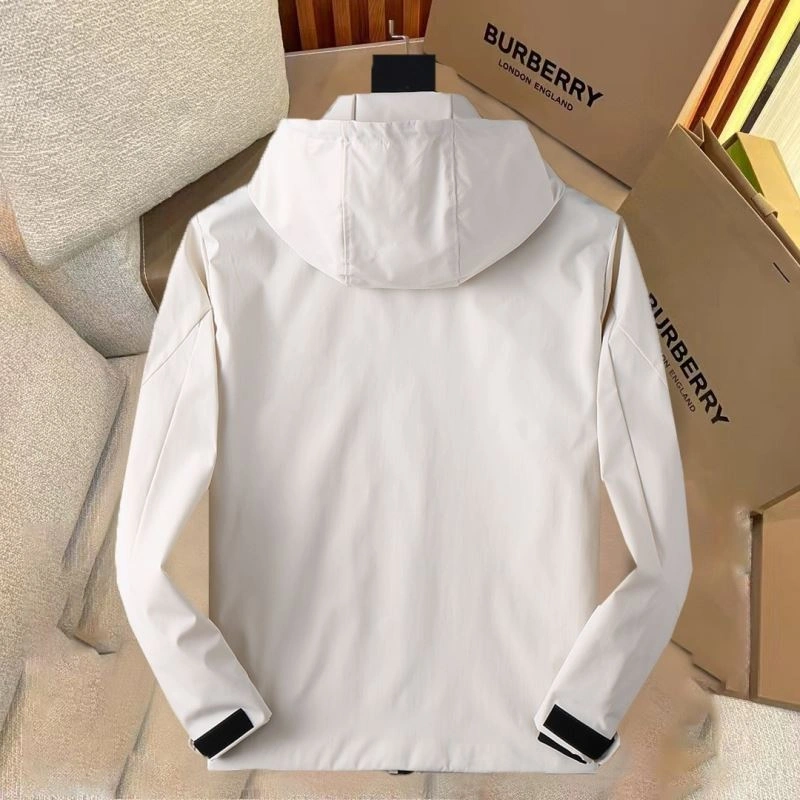 Moncler Outwear Bright 142481