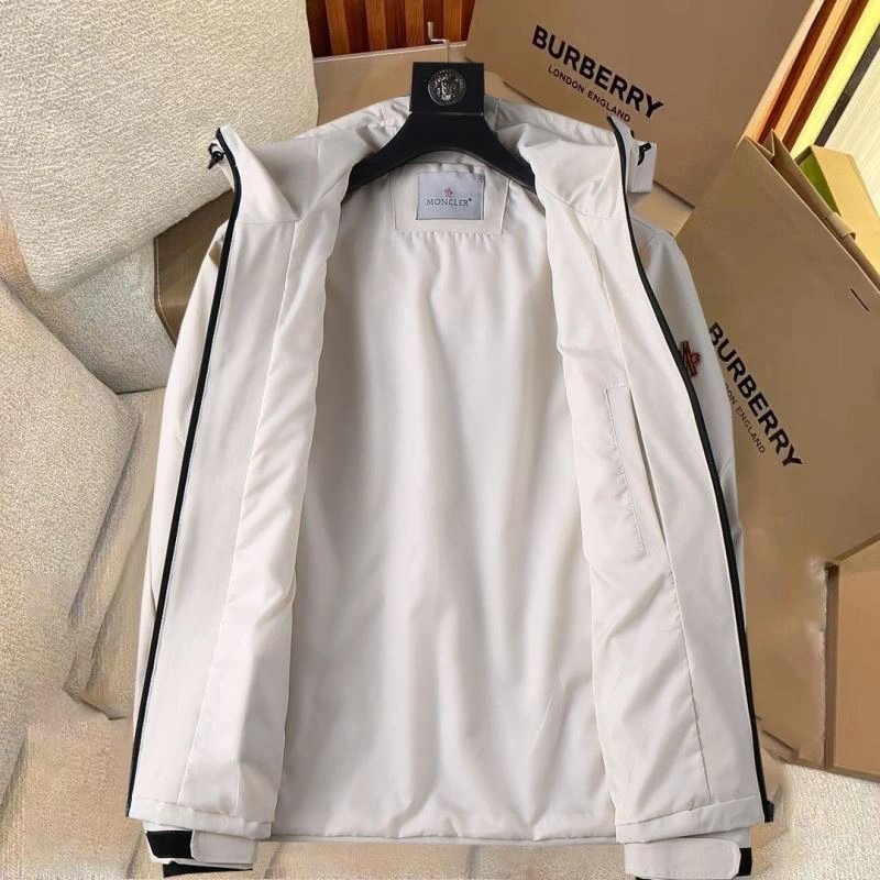 Moncler Outwear Bright 142481