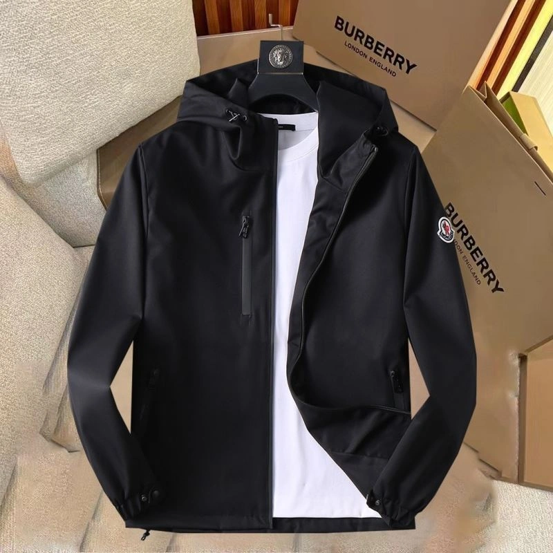 Lightweight Moncler Outwear 142477