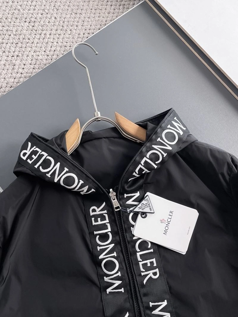 Moncler Outwear Popular 142474