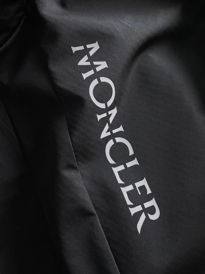 TimelessDesign Moncler Outwear 142475