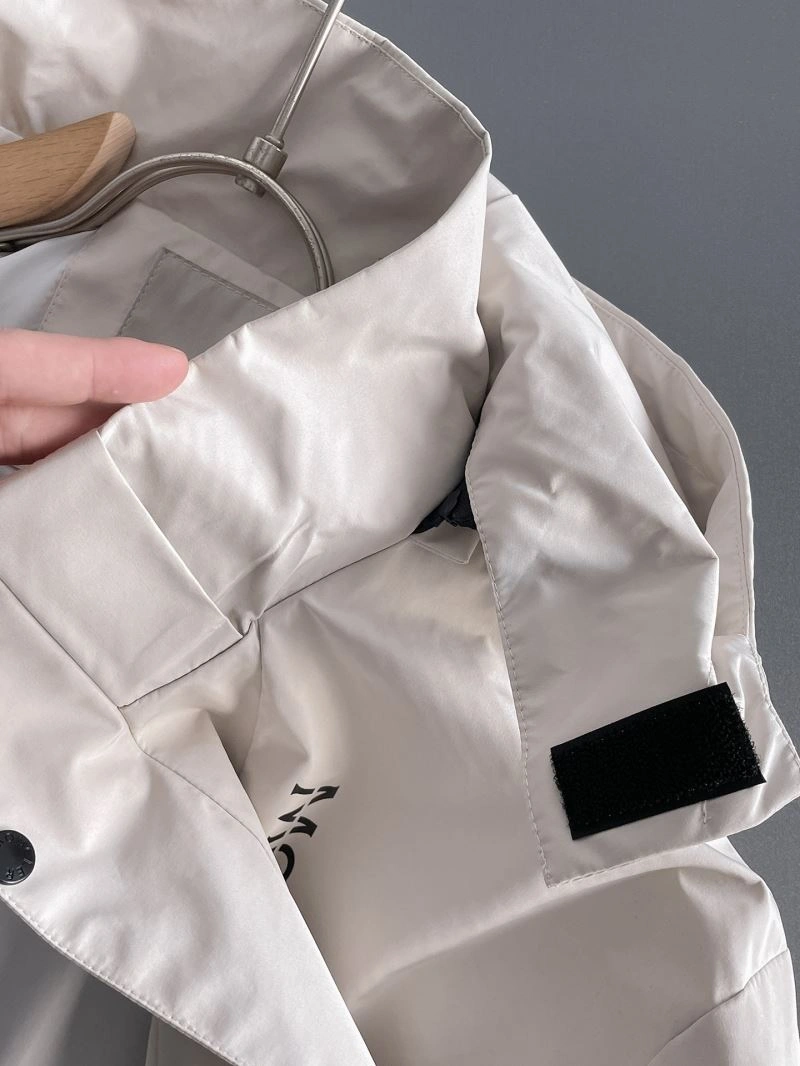 Breathable Moncler Outwear 142473