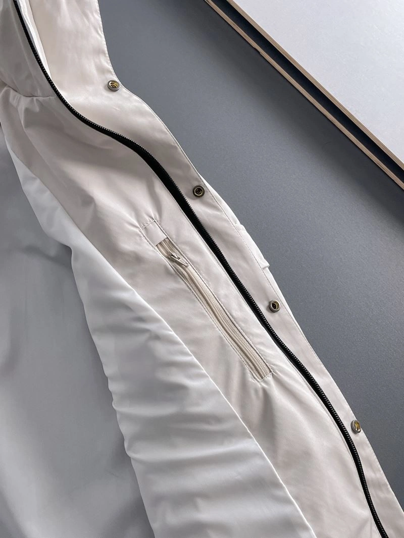 Breathable Moncler Outwear 142473