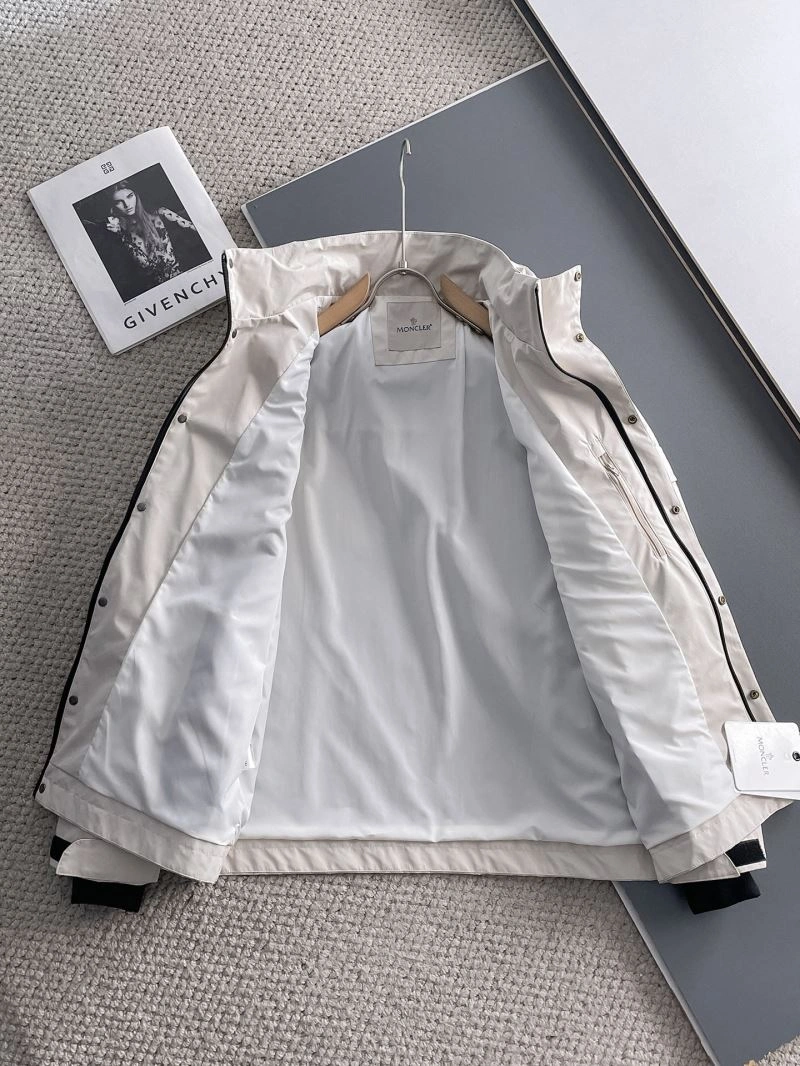 Breathable Moncler Outwear 142473