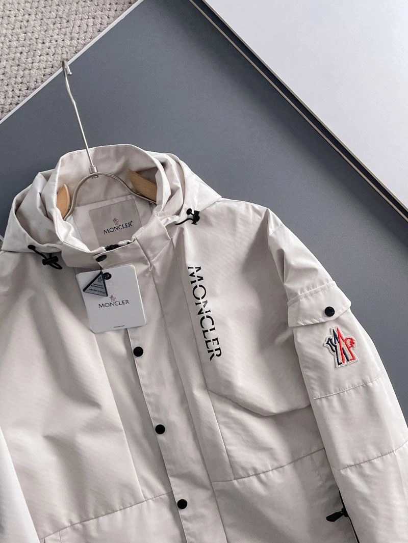 Breathable Moncler Outwear 142473
