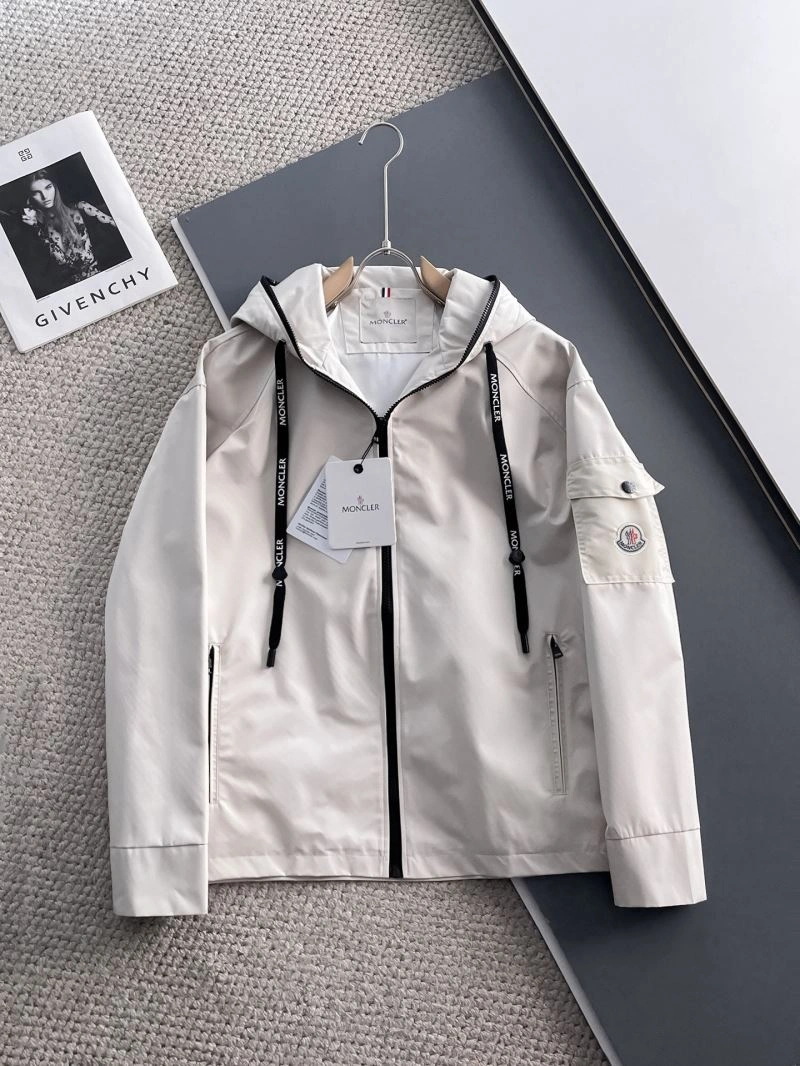 Moncler Outwear Affordable 142470