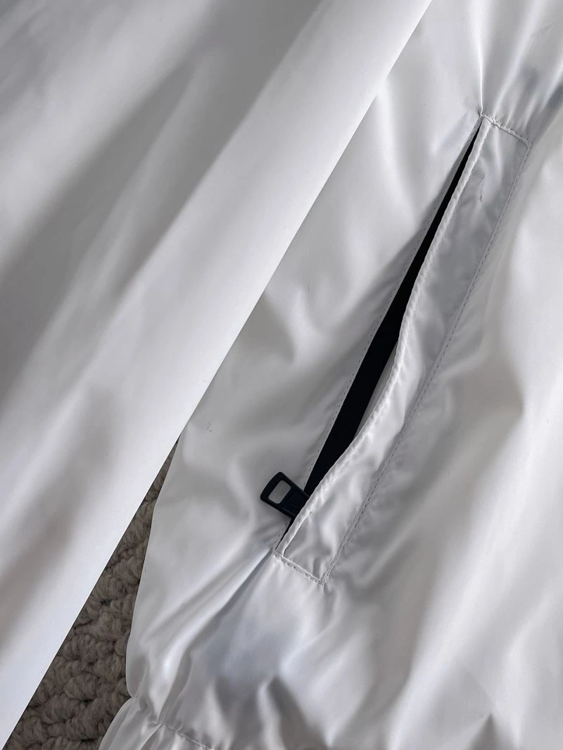 Moncler Outwear Comfortable 142467